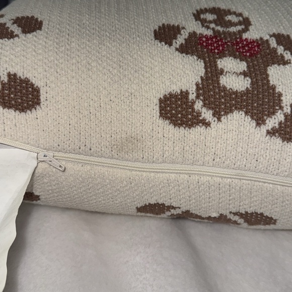 Cupcakes And Cashmere Christmas Gingerbread Pillow - Picture 2 of 8